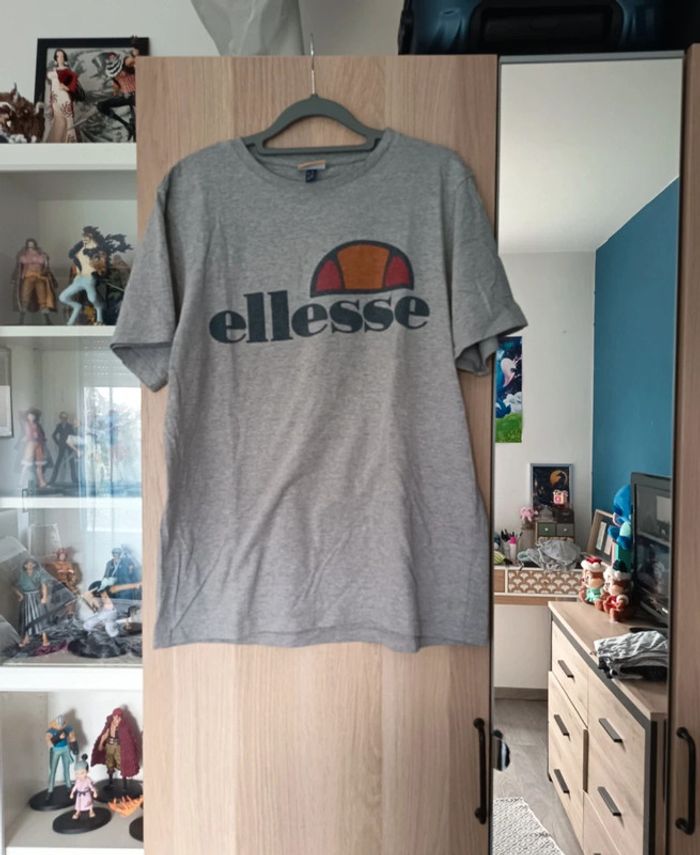 Tee-shirt gris clair Ellesse - Taille L 40