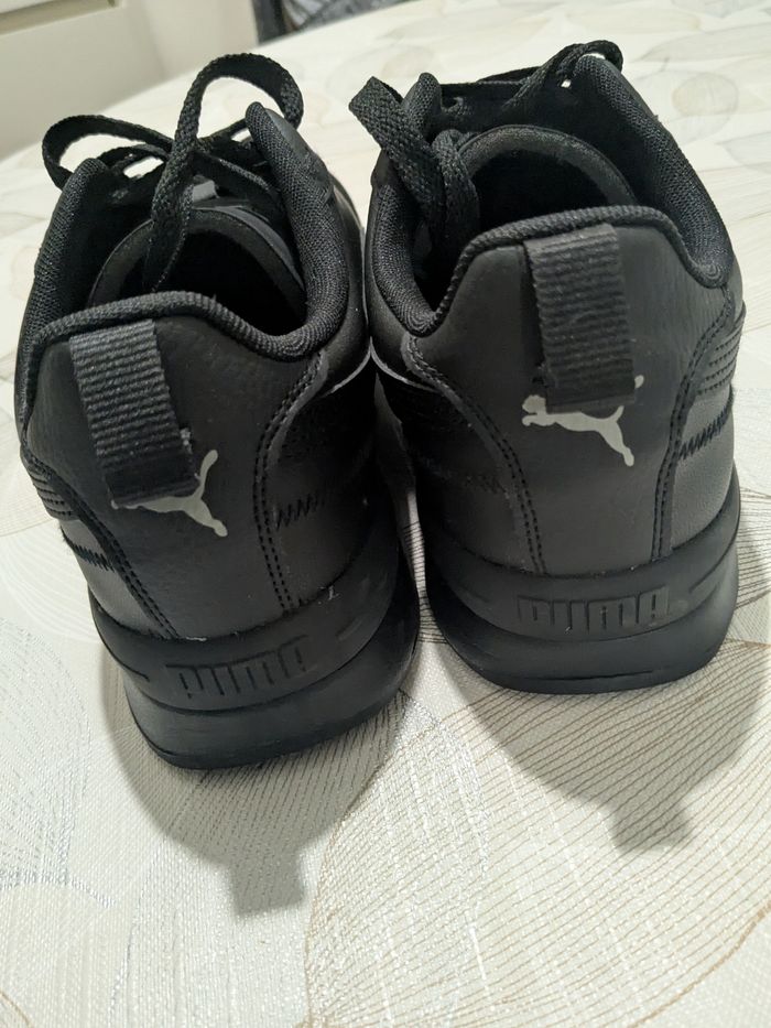 Baskets homme Puma noires. Taille 46 - photo numéro 6