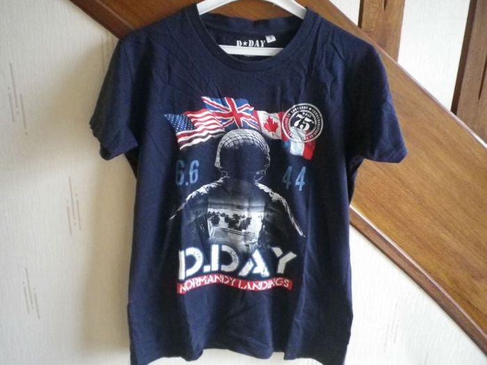 TEE SHIRT "D. DAY"