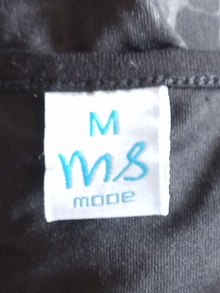 petite robe noire drapée Taille M - photo numéro 3