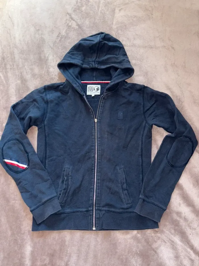 Veste garçon Hero Seven taille 14 ans en bon état. Couleur bleu.
