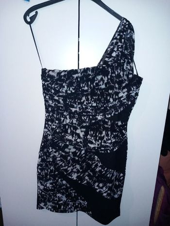 Magnifique robe noir et blanche 40