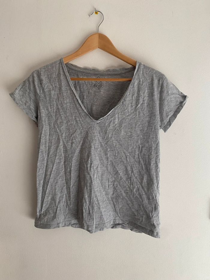 T-shirt à col V