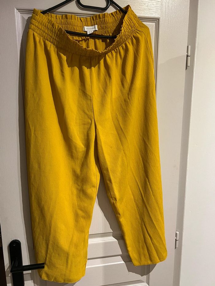 Pantacourt jaune