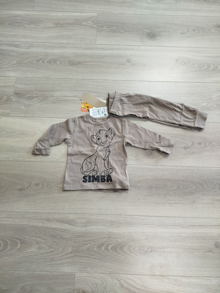 Pyjama Simba 12 mois neuf