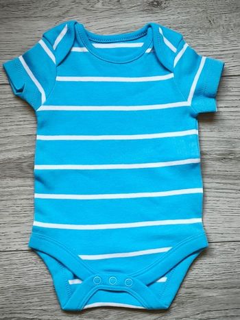 Bodie bébé Peeka-Boo baby 