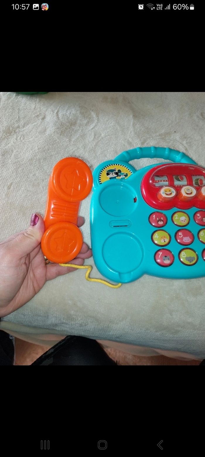 Téléphone interactif - photo numéro 3