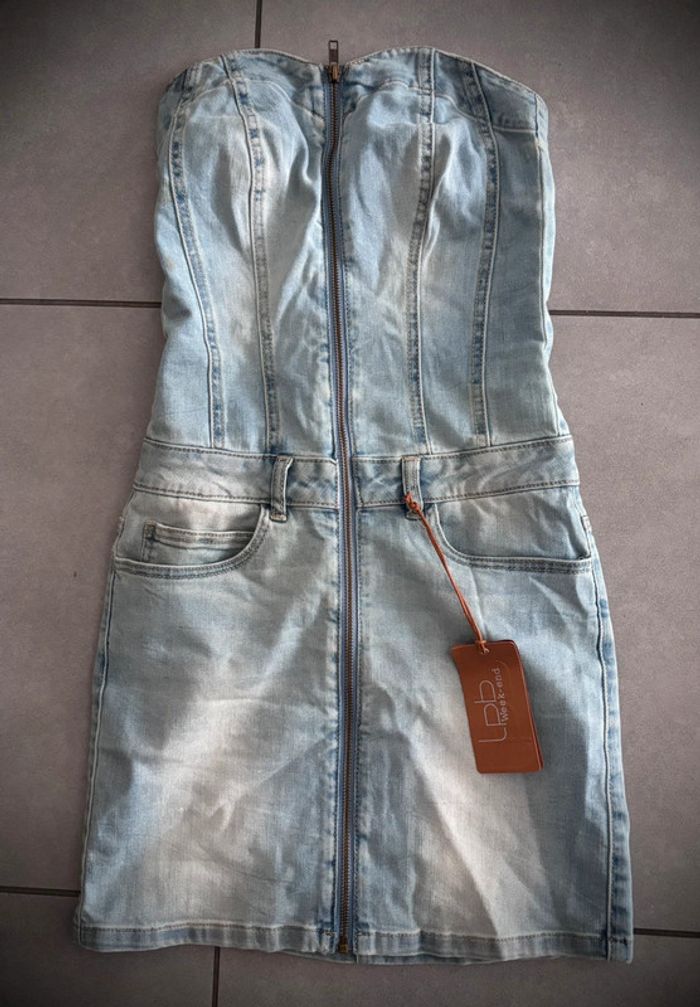 Robe bustier en jean marque LPB taille s / 36 - photo numéro 2