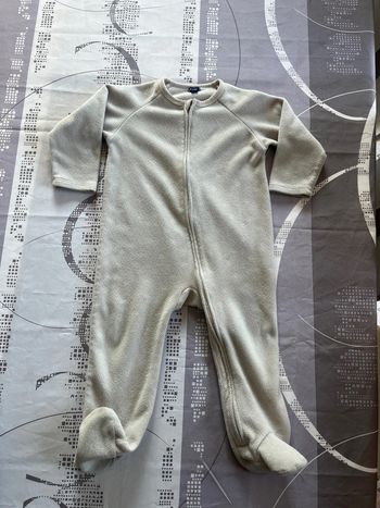 Lot de 2 Sur pyjamas 24M