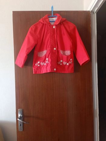 Imperméable rouge 5 ans – Parfait état