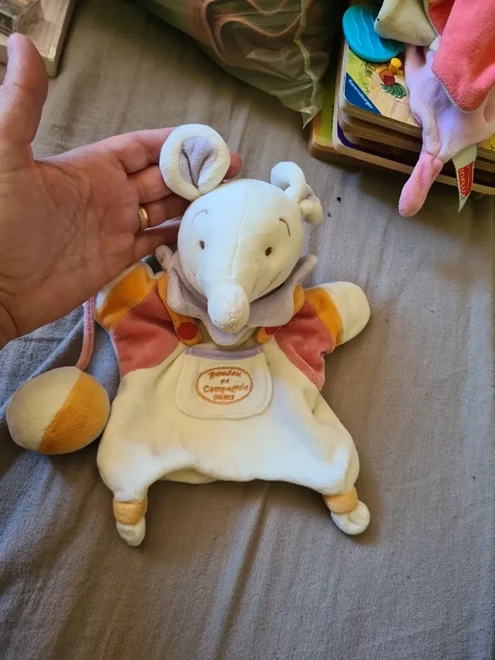 Doudou souris marionnette avec ballon doudou et compagnie - photo numéro 2