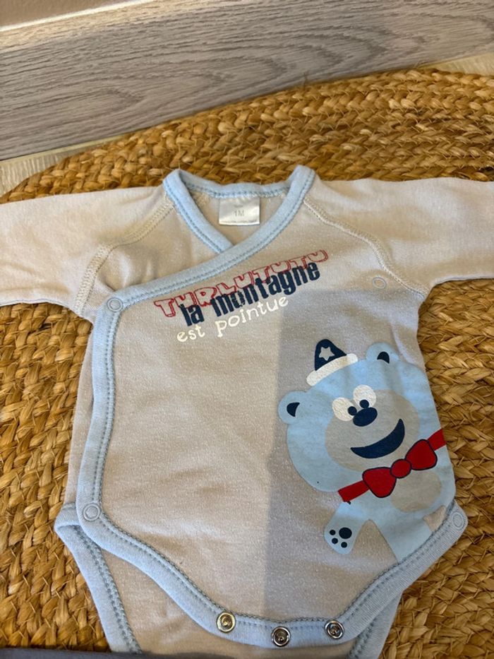 Lot de bodies bébé 1 mois - photo numéro 3
