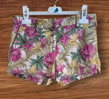 🌺 Short fleuri tropical - Taille 34 🌴