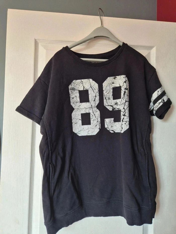 Tee shirt