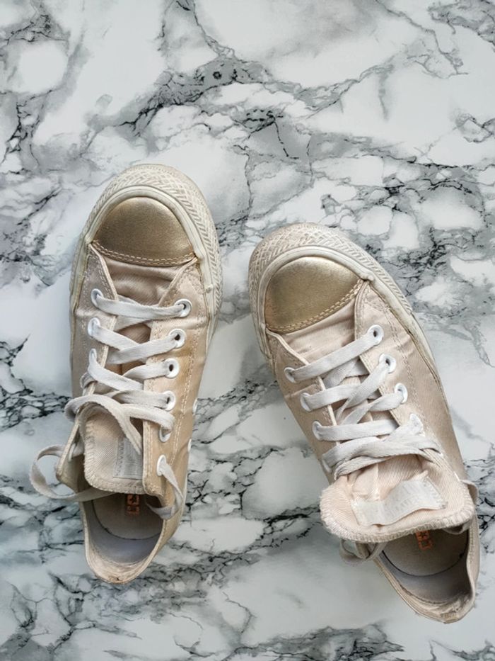 Converse basse édition limité - photo numéro 9