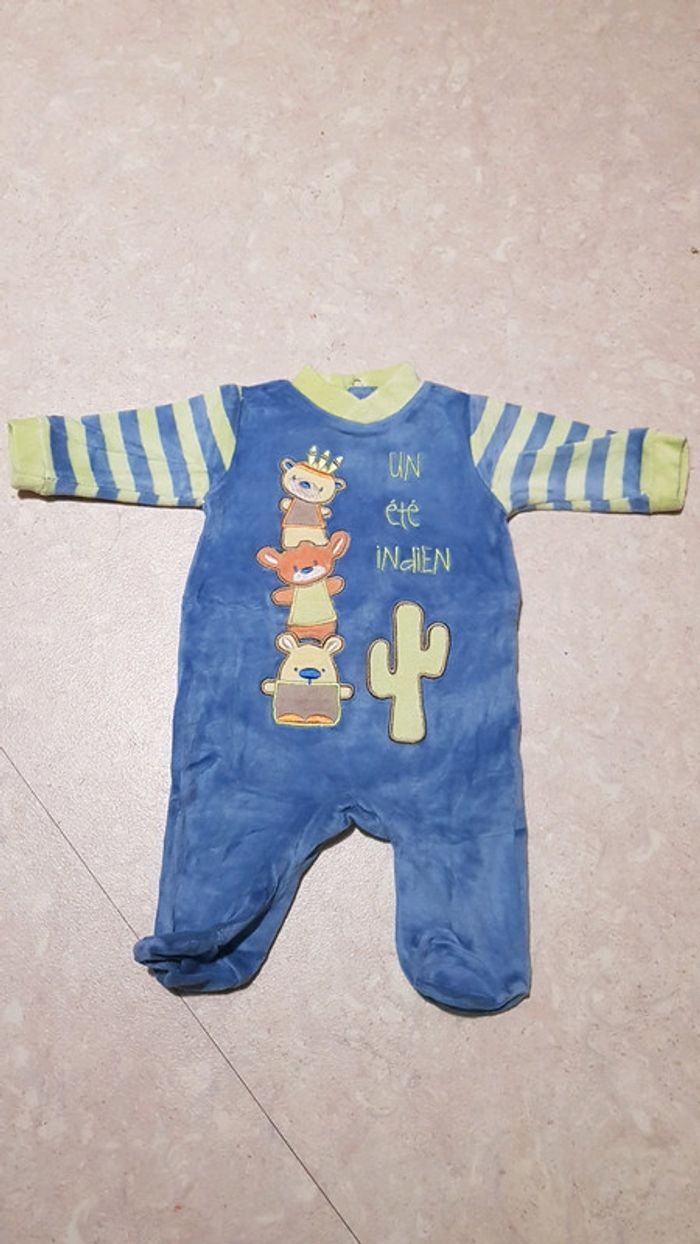 Pyjama garçon un mois