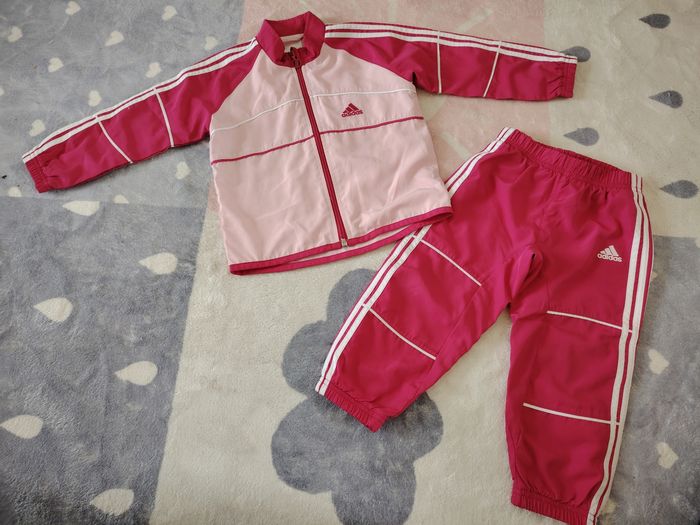 Ensemble survêtement fille Adidas