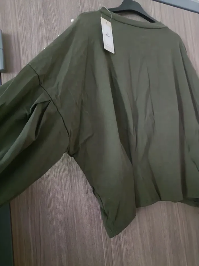 Haut blouse kaki perlés - photo numéro 2