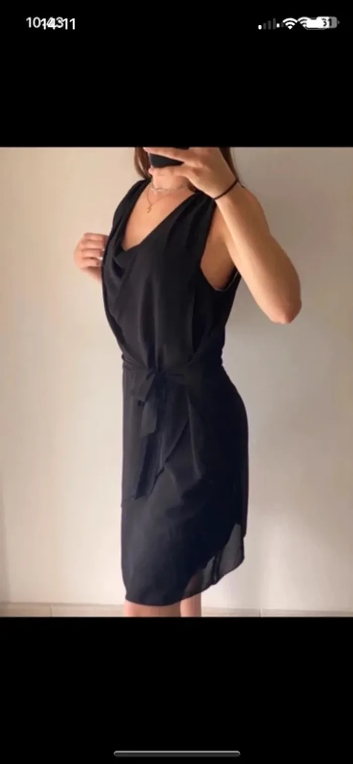 Robe noire - photo numéro 5