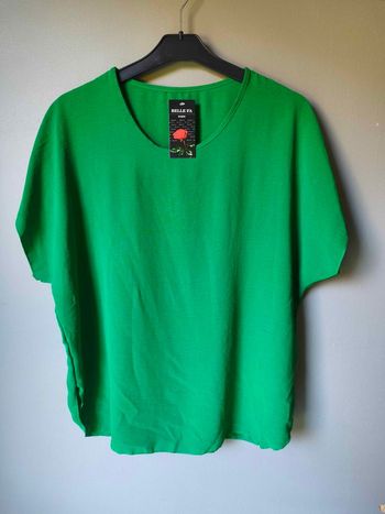 Haut tee-shirt blouse fluide vert foncée taille 36 au 44