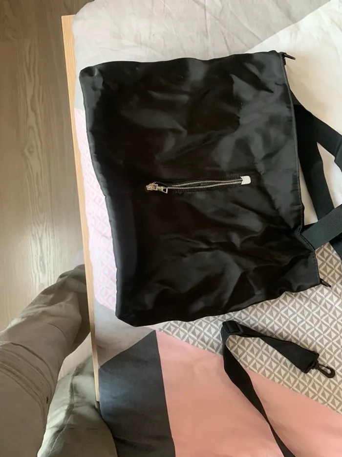 Grand sac à main avec sangle