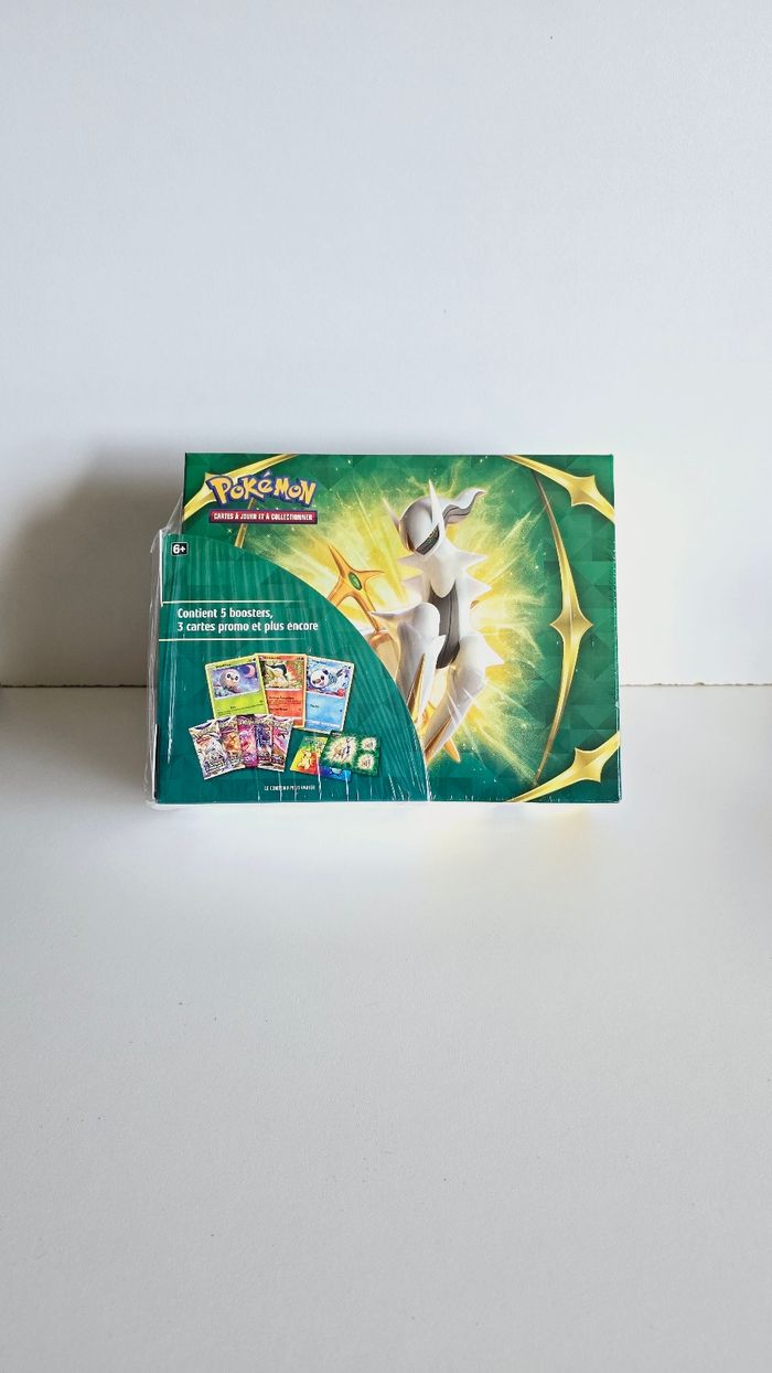 Coffret Pokemon Arceus - Noël 2022