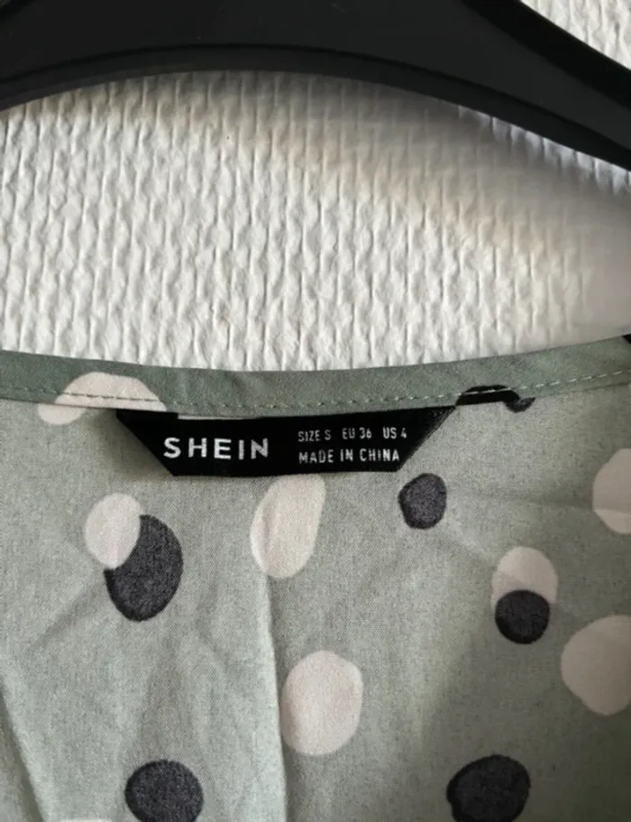 Robe vert sauge à pois - photo numéro 4