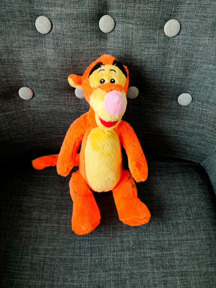 Peluche Disney Tigrou - (Winnie l'ourson)