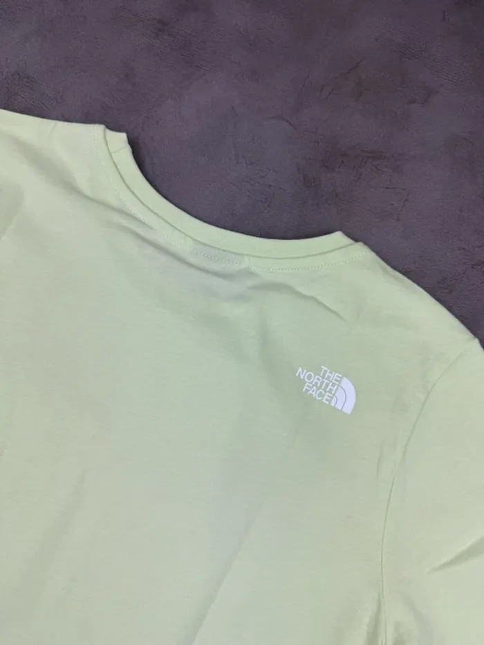 T-shirt The North Face Cintré Vert Menthe Neuf Taille S - photo numéro 6