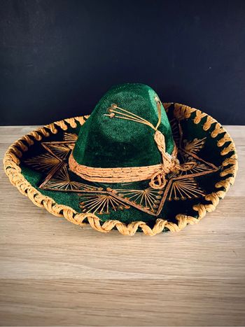 Vintage Sombrero Mexicain - Chapeau en velours Vert et Or Pigalle XXXXX