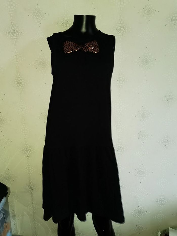 D2729 robe noire taille S