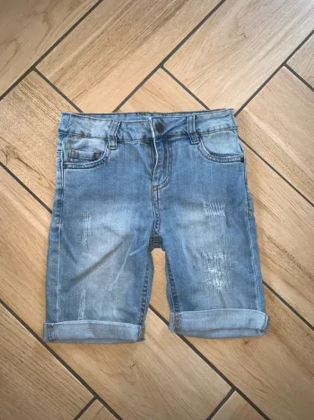 Short jeans
