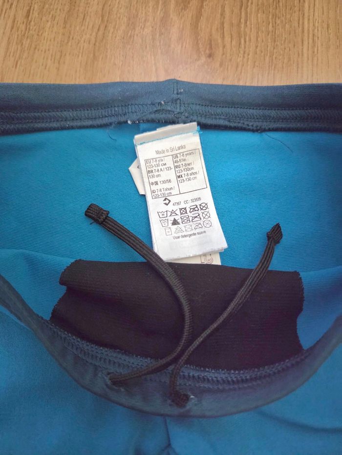 Maillot de bain boxer Nabaiji 7/8 ans - bon état - photo numéro 3