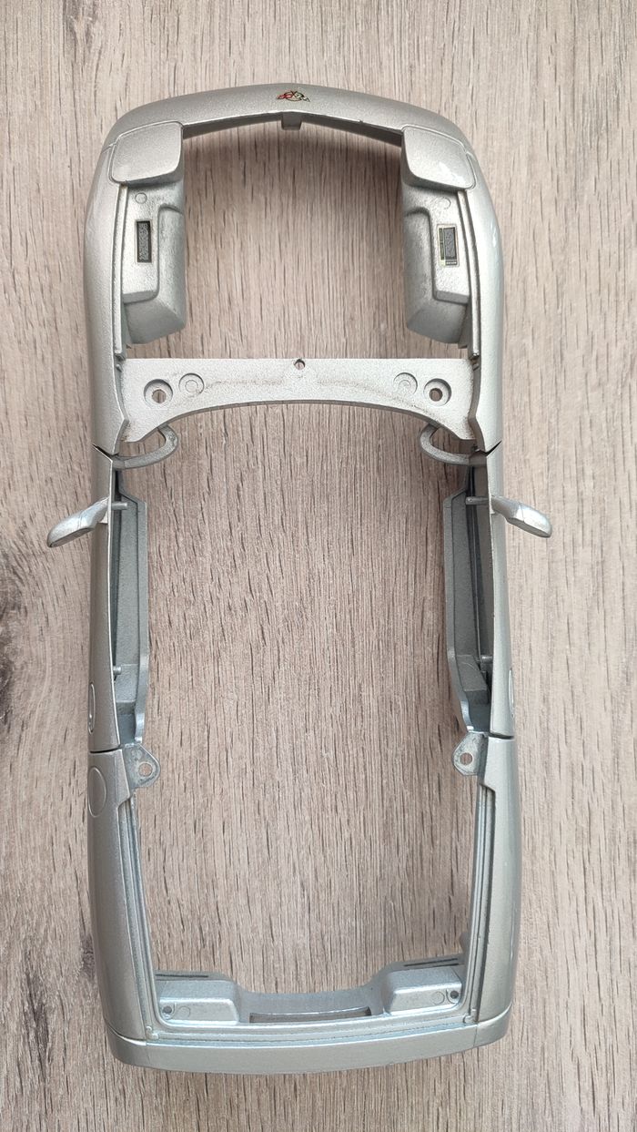 Carcasse carrosserie pièce détachée miniature Bburago Burago Chevrolet Corvette C5 1997 coupé 1/18 1 - photo numéro 4