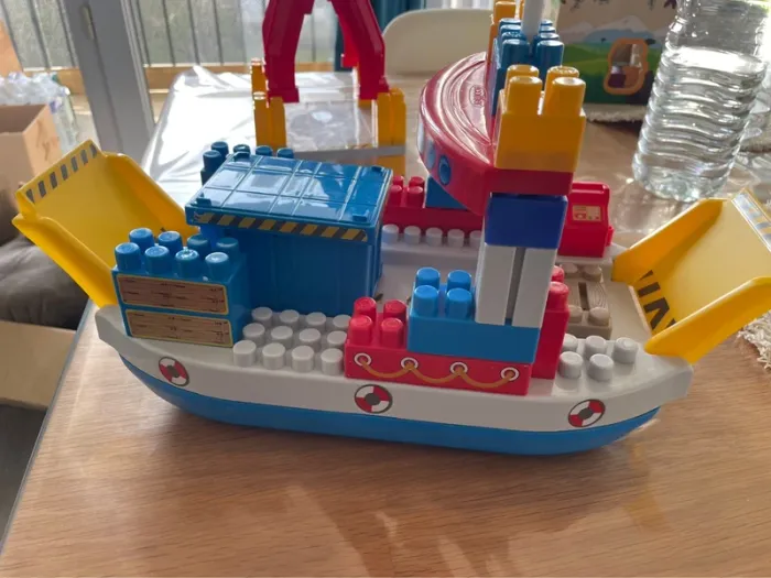 Bateau et grue abrick - photo numéro 3