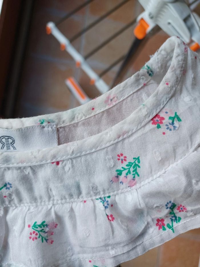 Blouse blanche à petites fleurs 3 ans - photo numéro 10