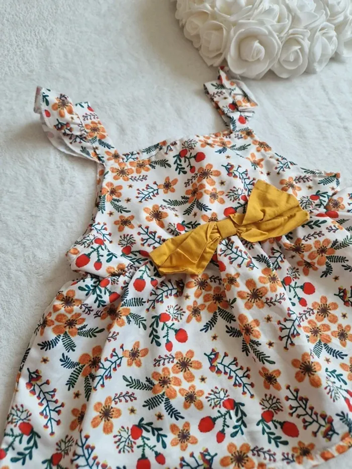 🌼 Tshirt a bretelle fleurie bébé 3/4ans🌼 - photo numéro 2