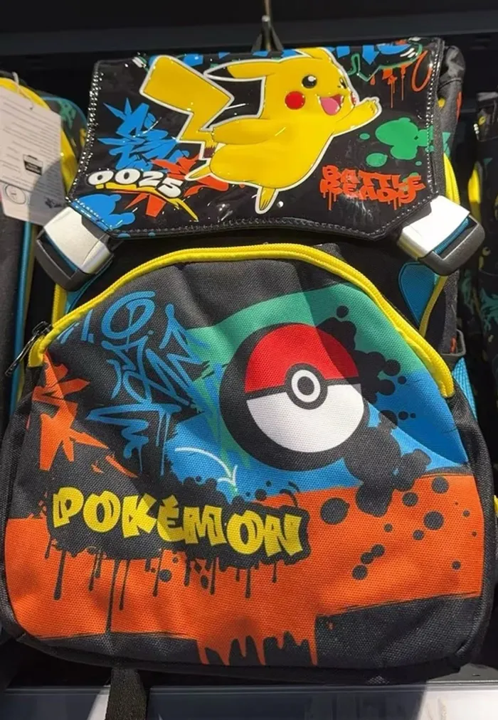 zaino pokemon