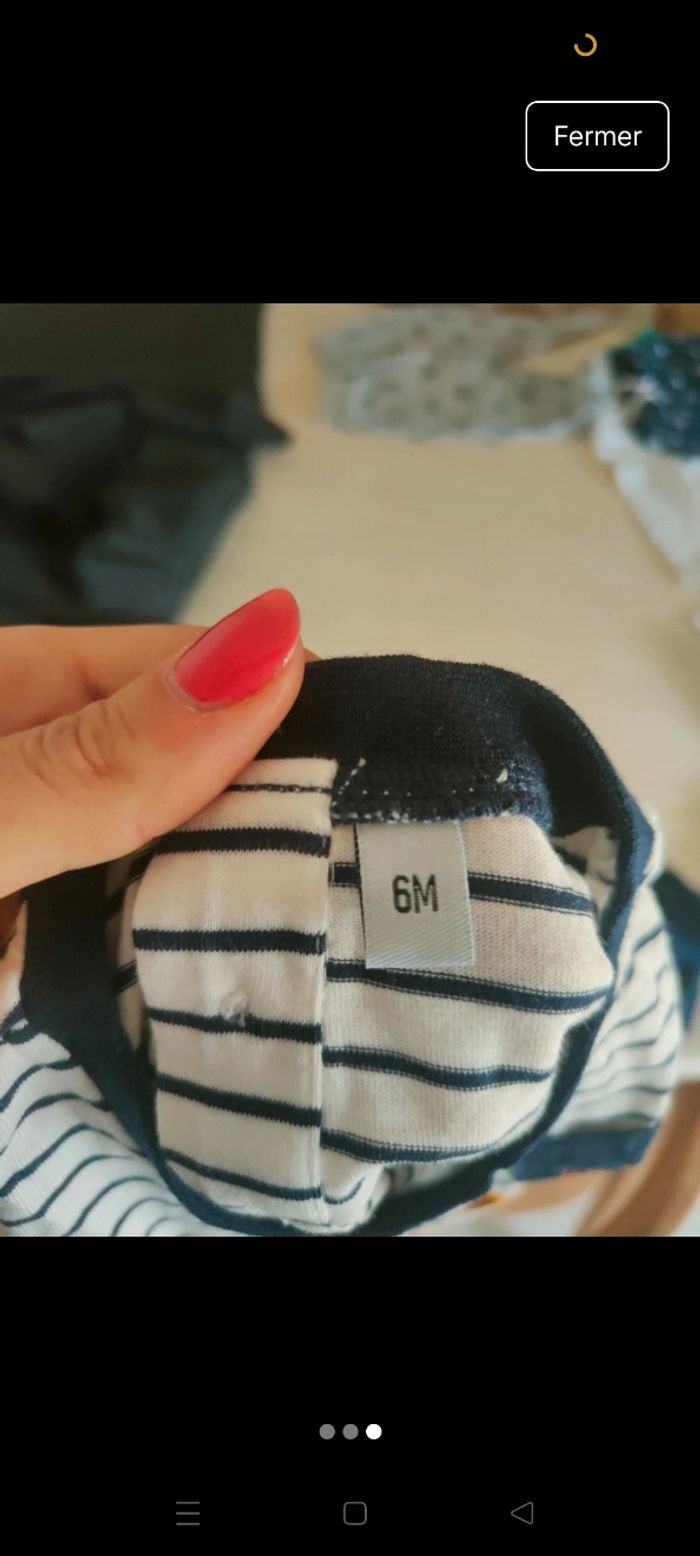 Lot de vêtements garçon 6 mois tshirts ensemble avec short kiabi - photo numéro 5