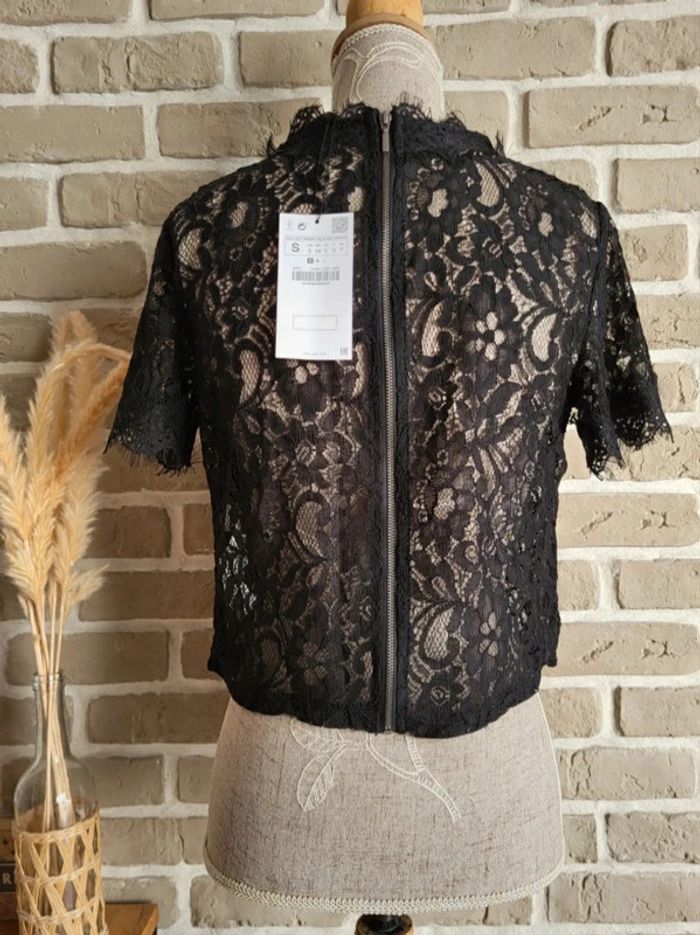 Blouse en dentelle noire Zara - Neuve avec étiquette - photo numéro 12