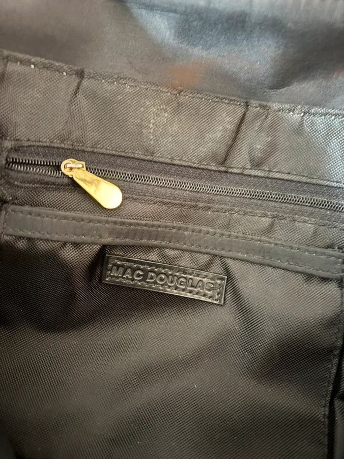 Sac Mac Douglas noir en nylon – modèle vintage et pratique - photo numéro 6