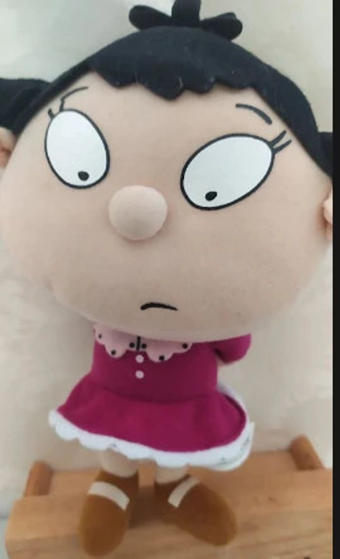 poupée peluche Mathilde timide  les petites crapules