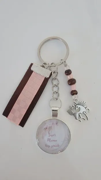 Cadeau maman, porte clé message bijoux de sac " super maman trop géniale"