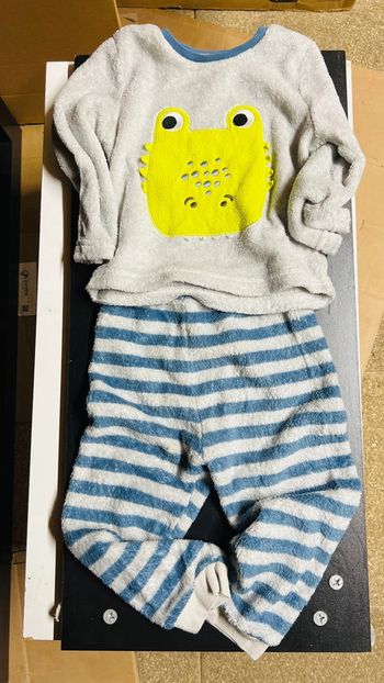 Pyjama molleton Primark 18/24mois neuf