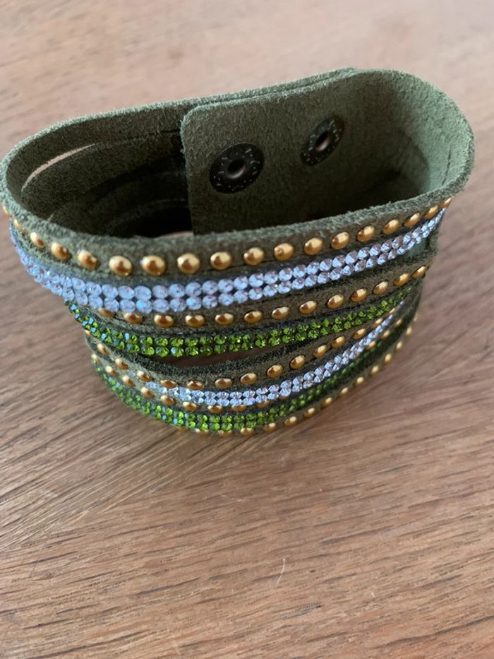 Bracelet multi-rangs kaki et doré