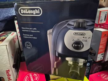 Machine à café expresso (café moulu et dosettes) avec système Capuccino DELONGHI EC191CD Neuve