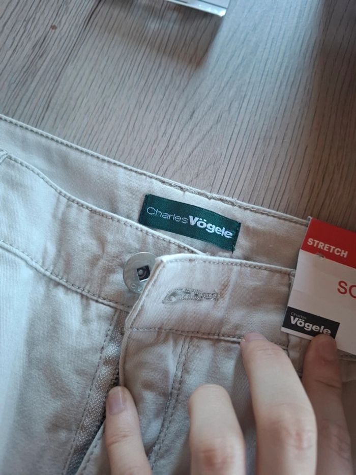 Pantalon jamais mis blanc - photo numéro 3