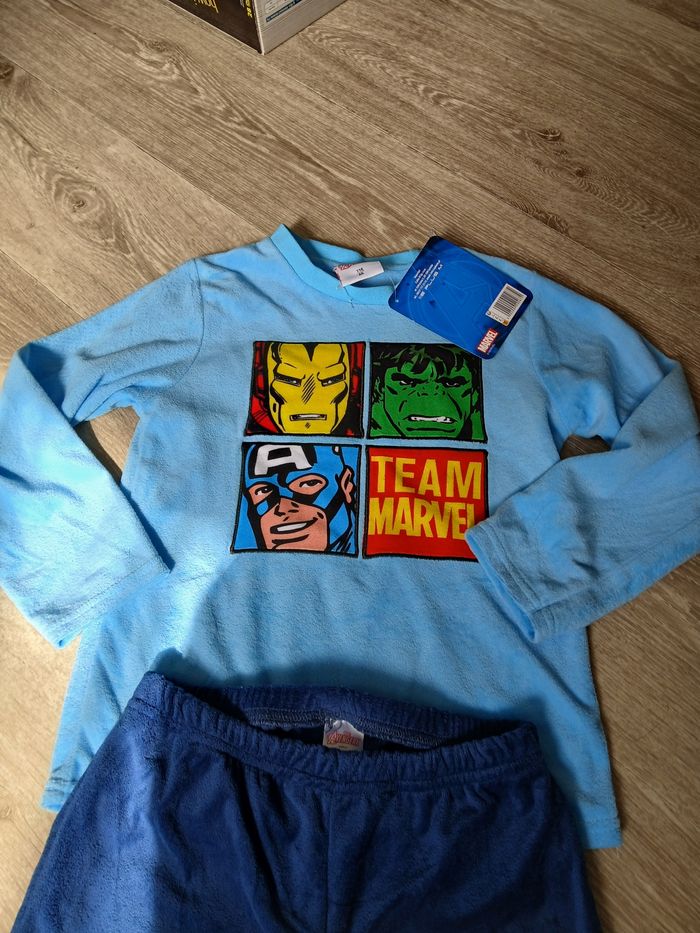 Pyjama polaire neuf Avengers 6 ans - photo numéro 3