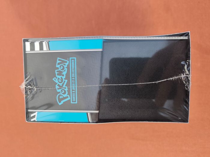 ETB Foudre  noire 10.5 Pokemon - photo numéro 2