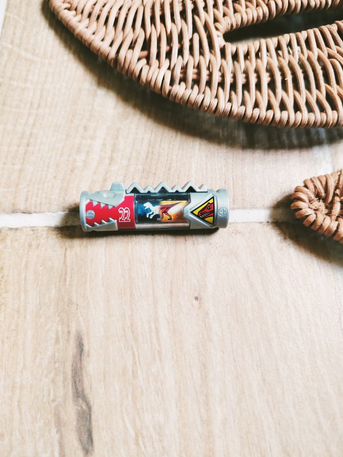 🦕 Power rangers dino charge - Energem-dino chargeur n° 22 rouge Fukuiraptor - photo numéro 2